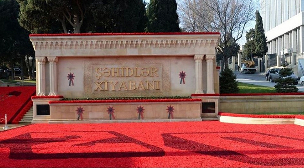 shehidler-xiyabaninda-hazirliq-ishleri-gorulur