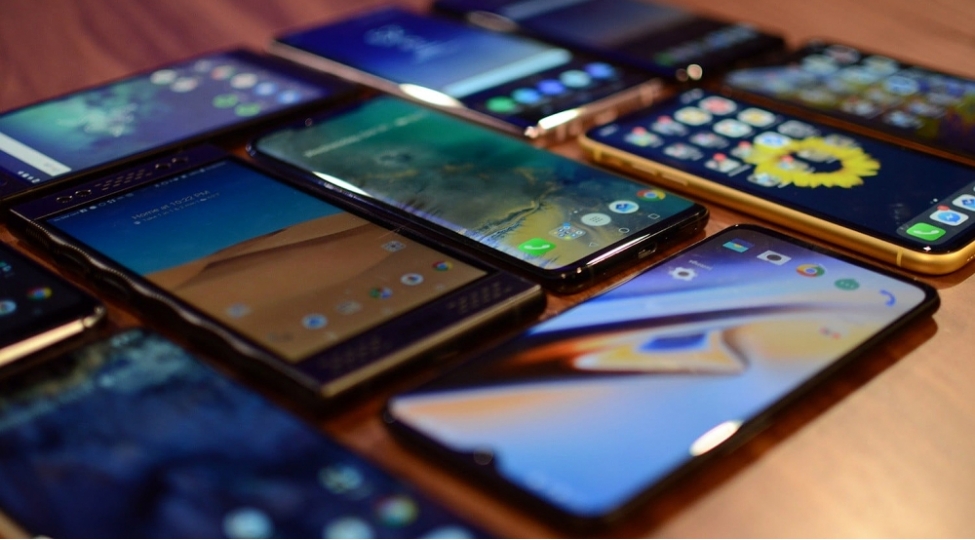 telefonunuzun-tehlukesizliyini-isteyirsinizse