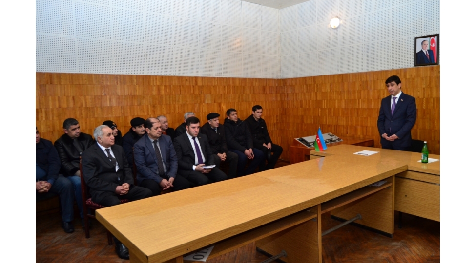 qolqeti-kendinde-sechicilerle-gorush