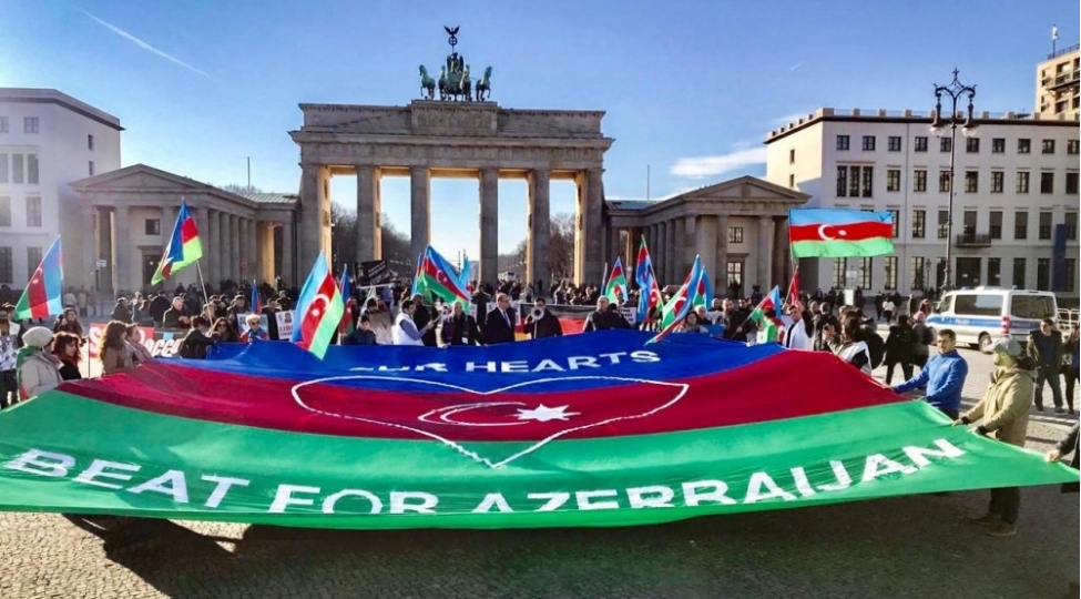 berlinde-xocaliya-edalet-aksiyasi-kechirilib