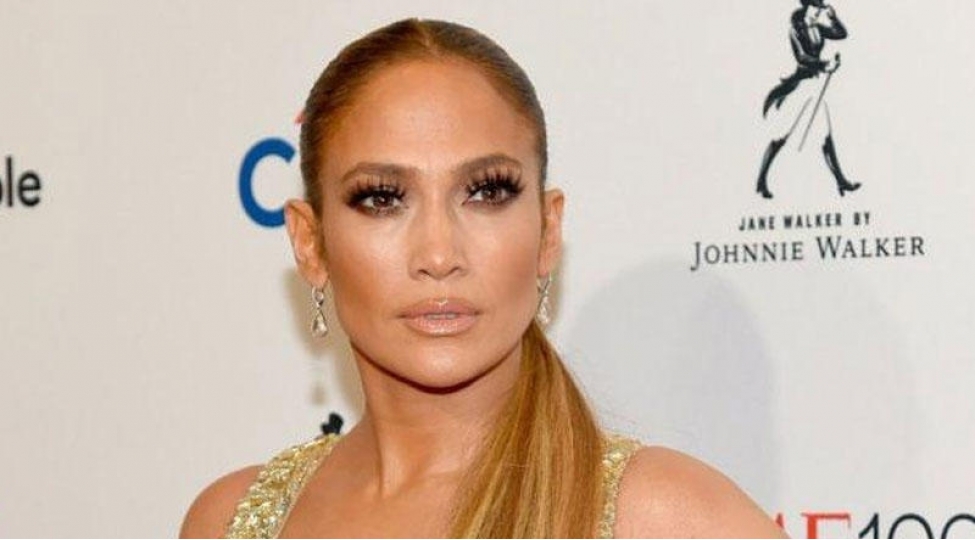 cennifer-lopez-penelopa-kruz-bu-pehrizle-ariqlayib