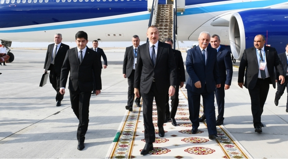 ilham-eliyev-turkmenistana-ishguzar-sefere-gedib-foto