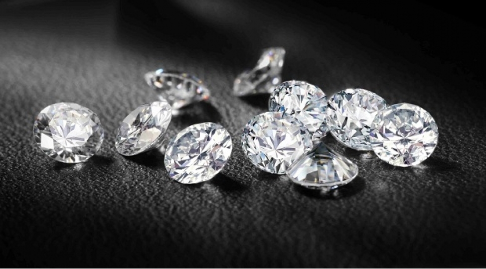 18-milyon-dollarliq-brilyant-ogurlandi