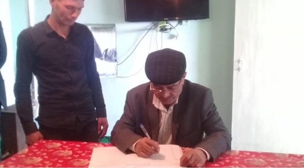 sabirabadlilar-imzalari-ile-yap-in-namizedlerini-tesdiqleyirler-foto
