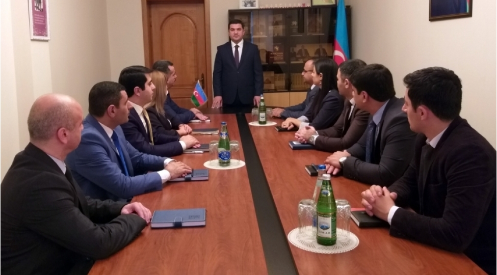 naxchivanin-bakidaki-daimi-numayendeliyinde-dovlet-bayragi-gunu-qeyd-edilib