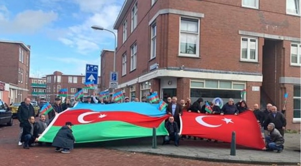 dovlet-bayragi-gunu-niderlandda-da-qeyd-olunub