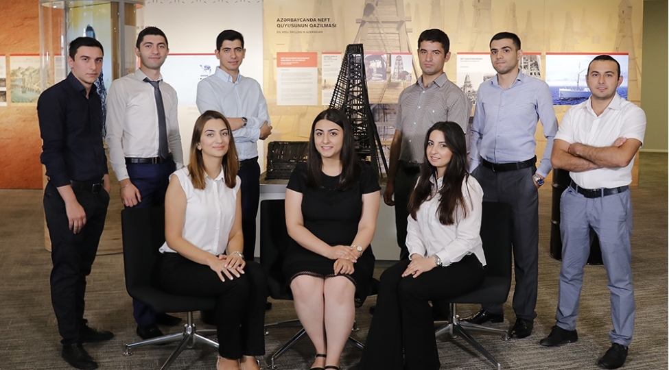 152-nefer-ishe-qebul-olunub-foto