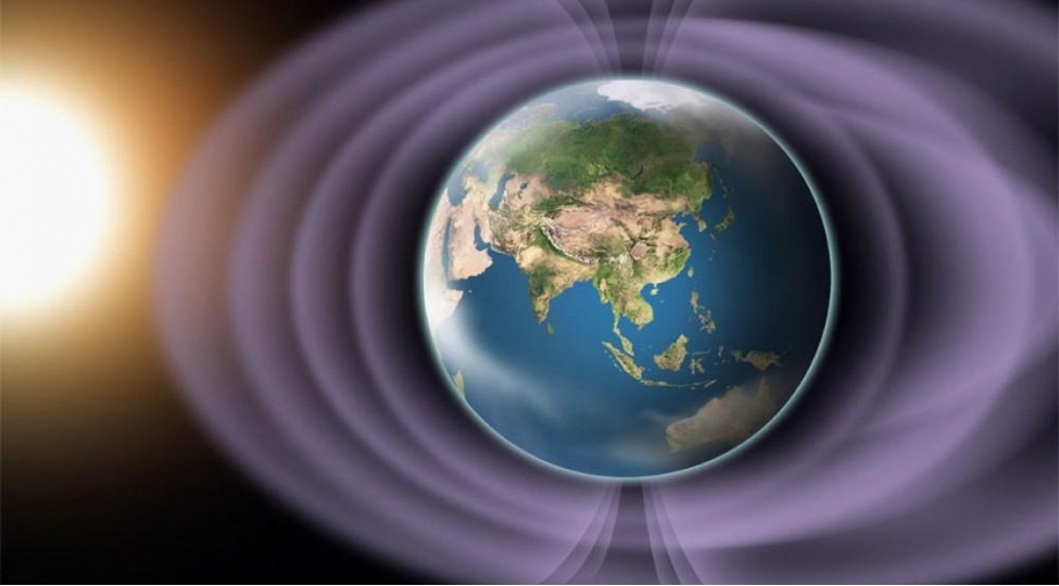 yerin-maqnit-qutbunun-yerdeyishmesi-suretlenib