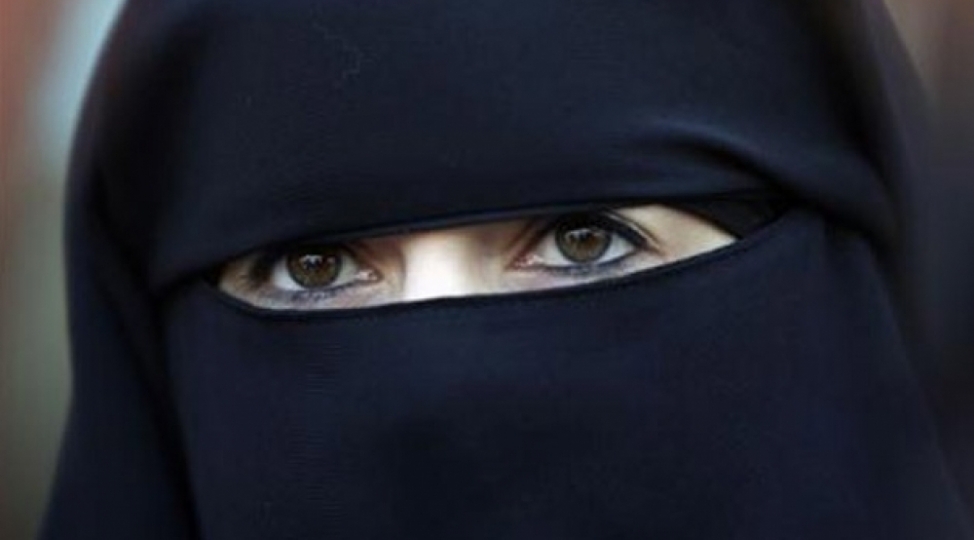 misir-mehkemesi-qahire-universitetinde-niqabi-qadagan-edib