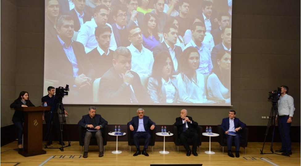 socar-da-gencler-gunune-hesr-olunmush-gorush-kechirilib-foto