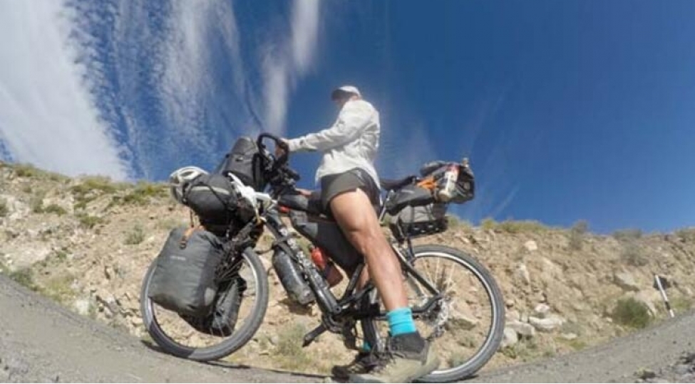 demir-atli-adam-85-min-kilometr-yol-qet-edib-foto