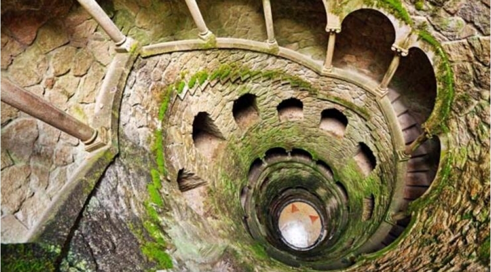 portuqaliyanin-esrarengiz-qalasi-foto