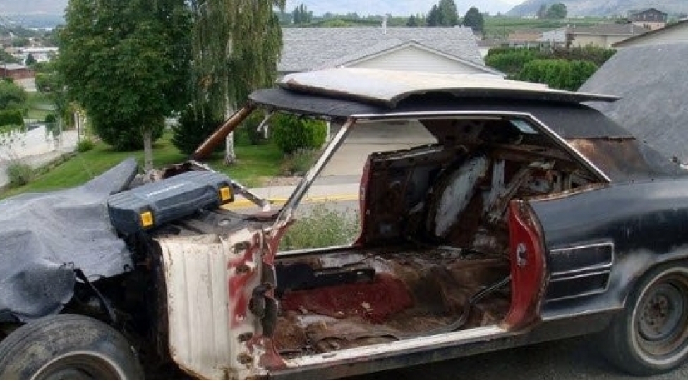 300-manata-aldigi-avtomobili-2-milyon-21-min-manata-satdi-foto