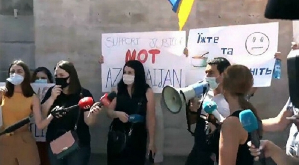 ermenistandan-ukrayna-sefirliyine-qarshi-texribat-video