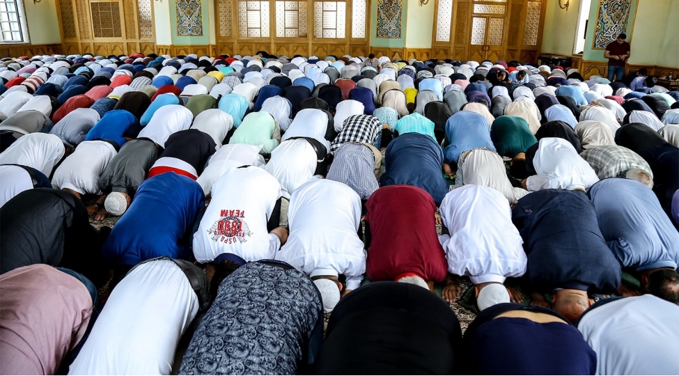 bakida-qurban-bayrami-munasibetile-namaz-qilinib
