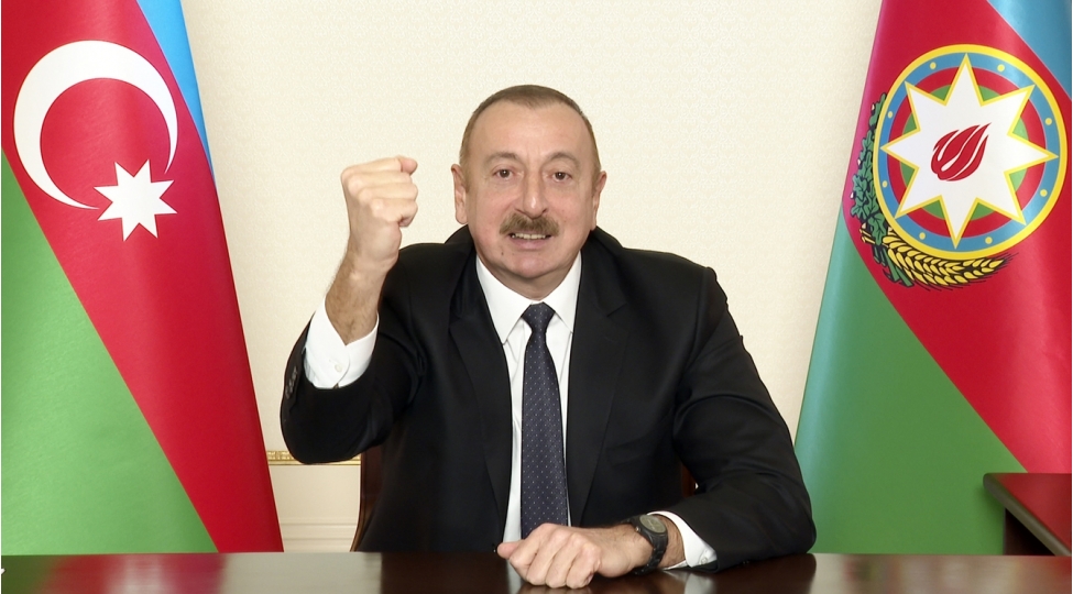 lachinda-azerbaycan-himni-oxundu-ve-shanli-bayragimiz-dalgalandi