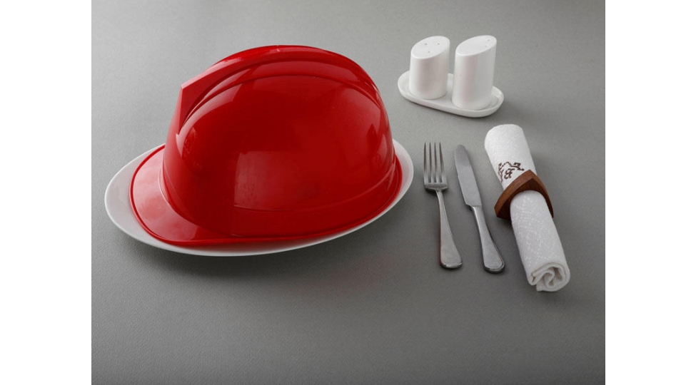 insan-il-erzinde-ne-qeder-plastmas-yeyir