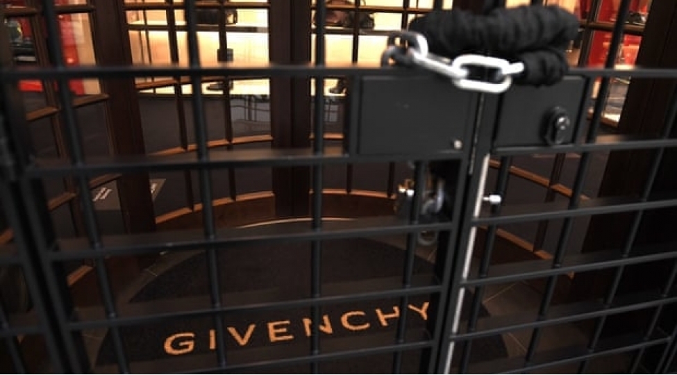 2020-ci-ilde-geyim-sektorunda-en-chox-satilan-mehsul-foto