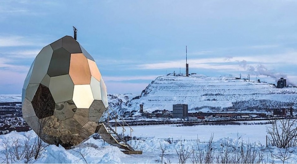 isvechrede-yumurtaya-benzer-qeyri-adi-sauna-foto