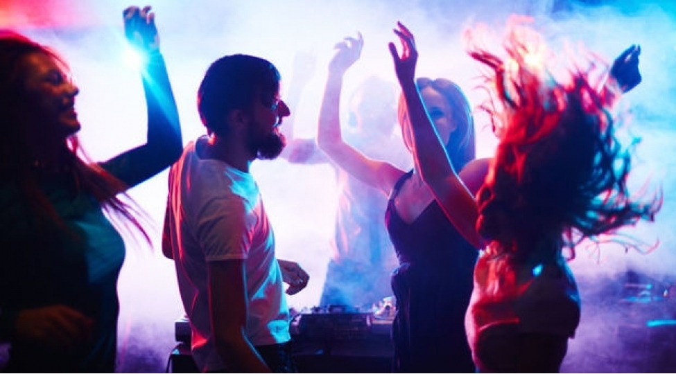 moskvada-gece-eylence-heyati-berpa-olunur