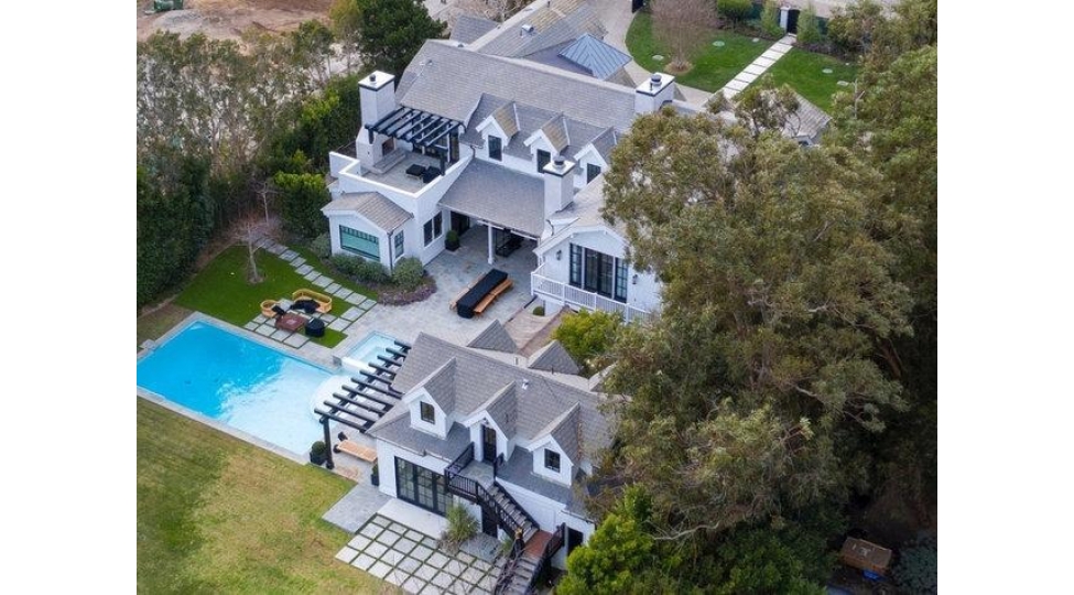 dakota-consonla-kris-martinin-yeni-malikaneleri