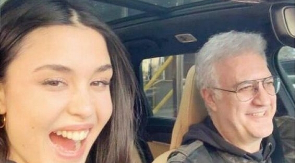 chocuklar-duymasinin-aktyoru-30-yash-kichik-sevgilisi-ile