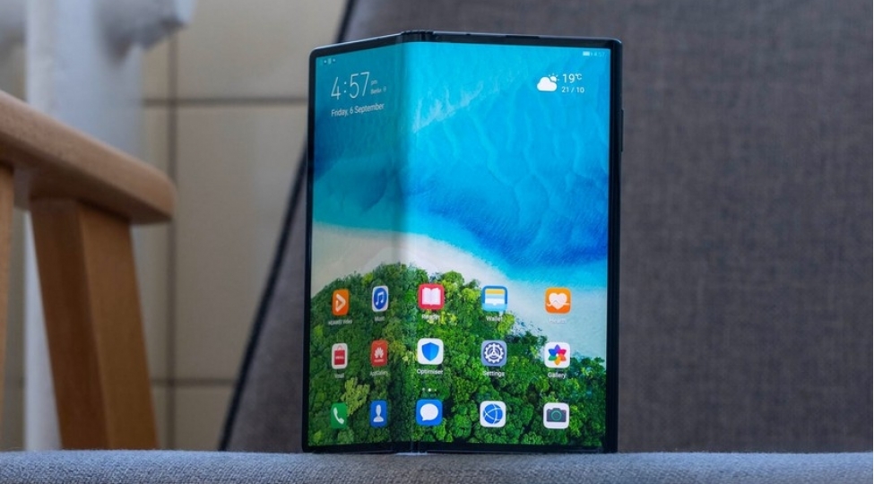 mate-x2-smartfonu-teqdim-edilib