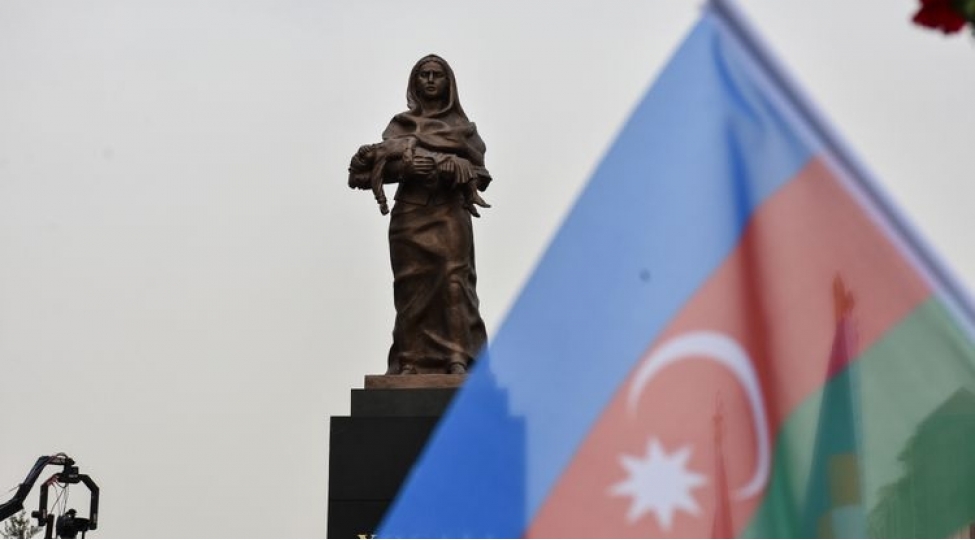 stokholmda-xocaliya-edalet-plakatlari-yerleshdirilib-foto