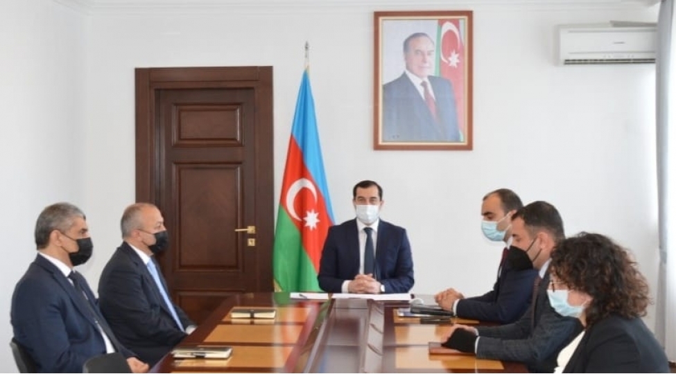 xocali-soyqiriminin-qurbanlari-shamaxida-anildi-foto