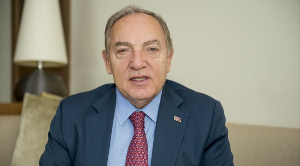 hulusi-kilich-chirkli-ellerini-azerbaycandan-chek