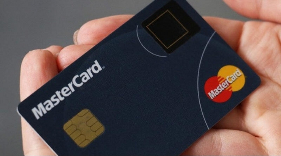 biometrik-skanere-malik-kredit-karti-ne-vaxt-teqdim-edilecek