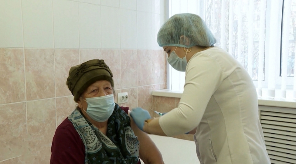 yashli-insanlarda-covid-19-a-tekrar-yoluxma-hallari-daha-chox-bash-verir