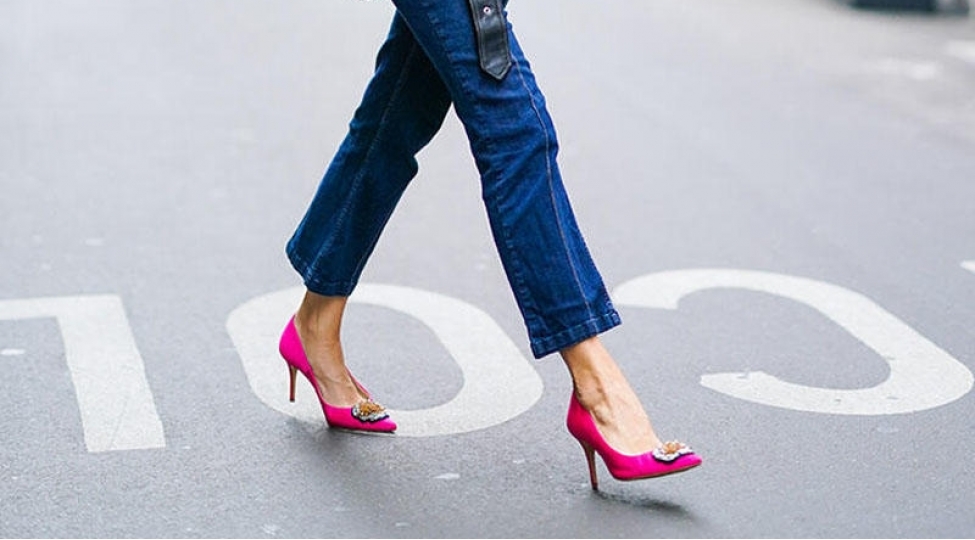 bu-yay-chehrayi-chalarlarinda-ayaqqabilar-geyinin