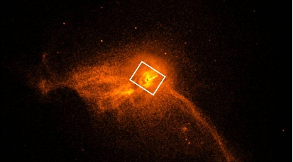 astronomlar-ilk-defe-olaraq-ifrat-massiv-qara-deliyin-etrafindaki-maqnit-sahesini-olchubler