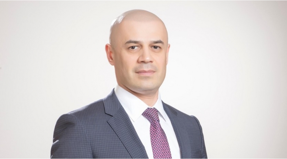 qisa-muddetde-neft-kimya-ve-neft-emali-sahelerinde-telebatin-azalmasi-real-deyil