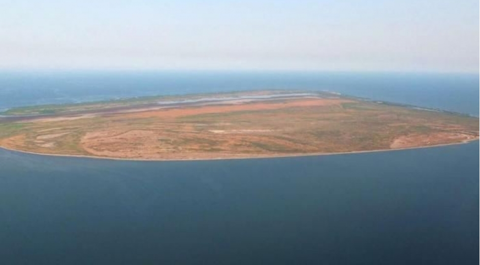 xezerde-suni-ada-5-ulduzlu-hotel-restoran-lunapark