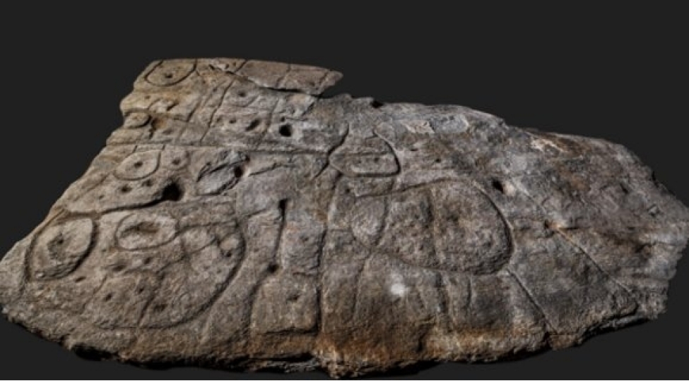 fransada-3d-formatinda-qedim-xerite-foto