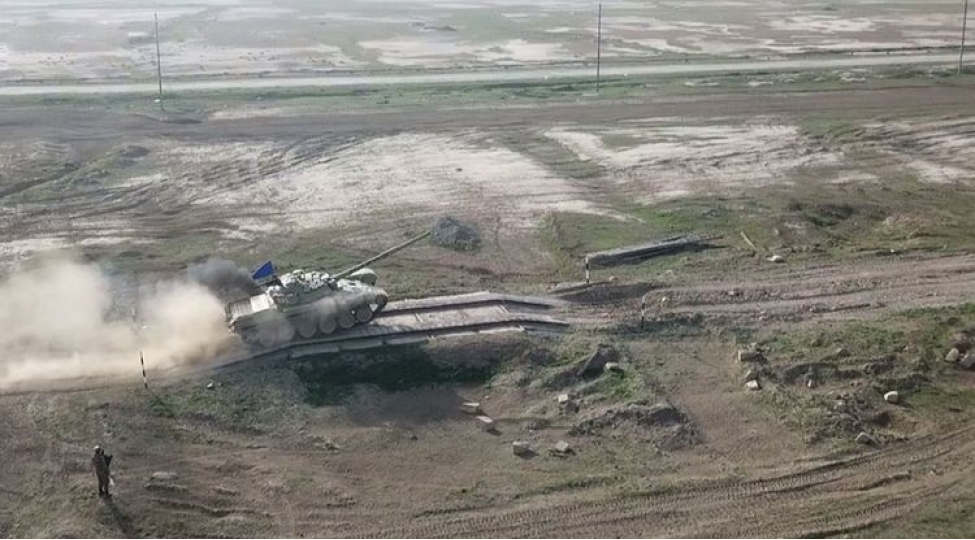 azerbaycan-ordusunun-tank-bolmeleri-doyush-atishlari-icra-edib-video