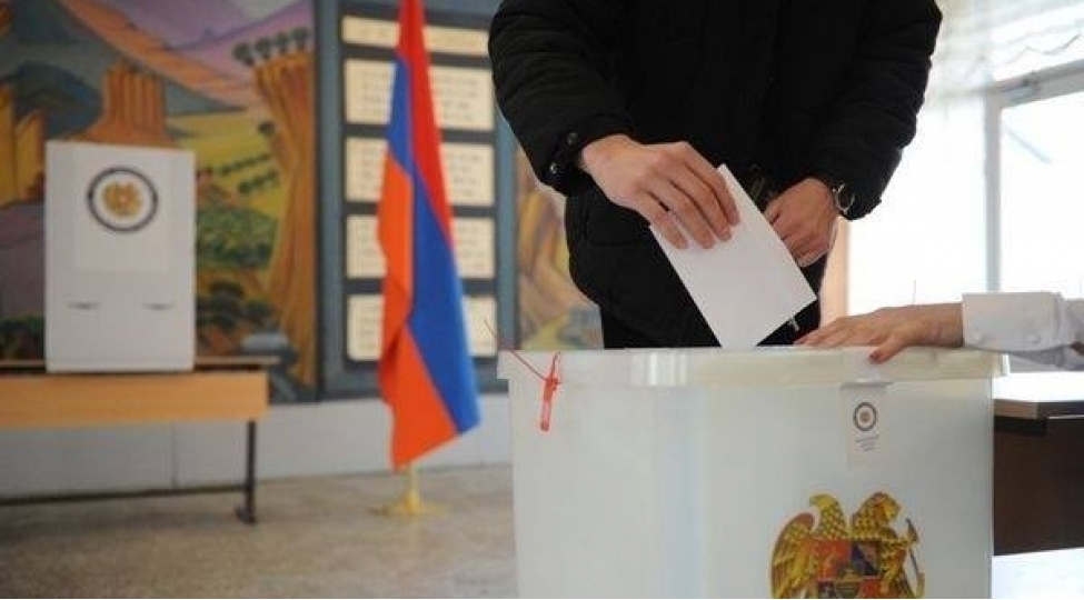 Ermənistandakı seçkilərə Azərbaycandan baxış: Paşinyan, yoxsa Köçəryan?