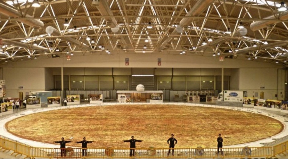 dunyanin-en-boyuk-yemek-porsiyalari-foto