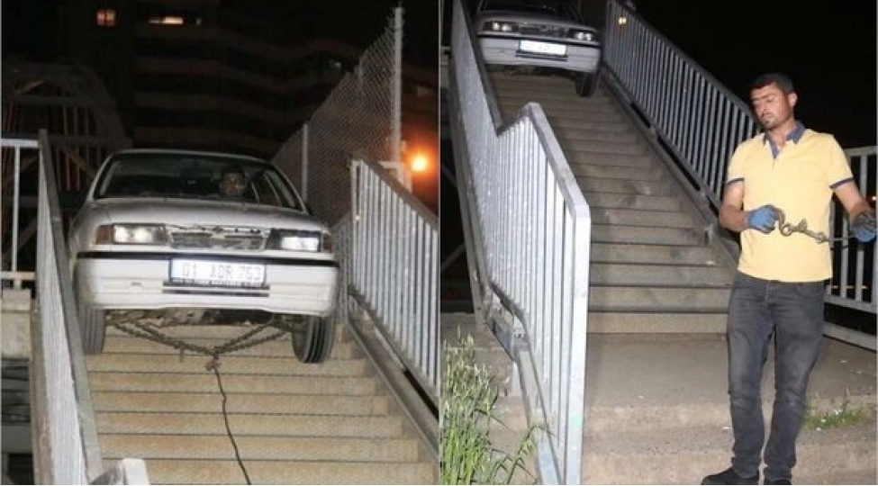 avtomobilini-piyada-korpusunden-kechirmeye-chalishdi-ilishib-qaldi-foto