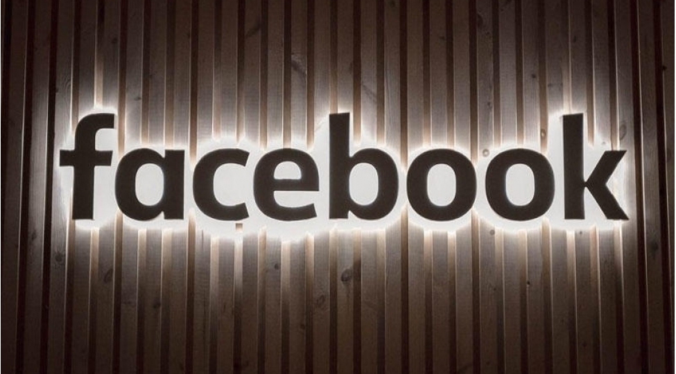 facebook-istifadechilerine-tesir-gostermeye-chalishir