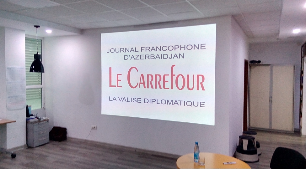 le-carrefour-qezetinin-14-yashi-tamam-olur