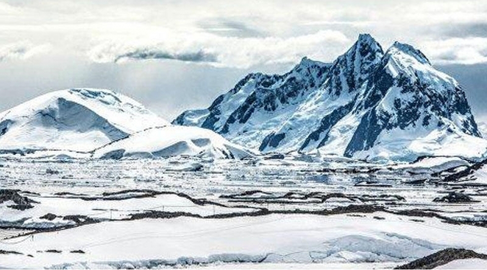 antarktidada-dunyanin-en-boyuk-aysberqi-buzlaqdan-qopub