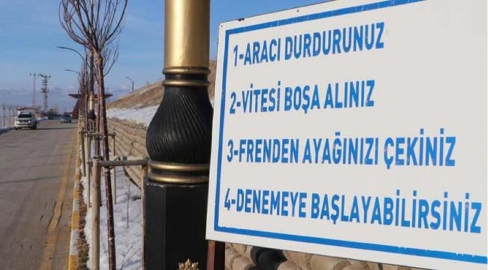 dunyada-yerin-cazibe-quvvesi-olmayan-maraqli-mekanlari-foto