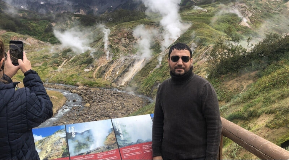 dunyani-qarish-qarish-gezen-azerbaycanli-seyyah