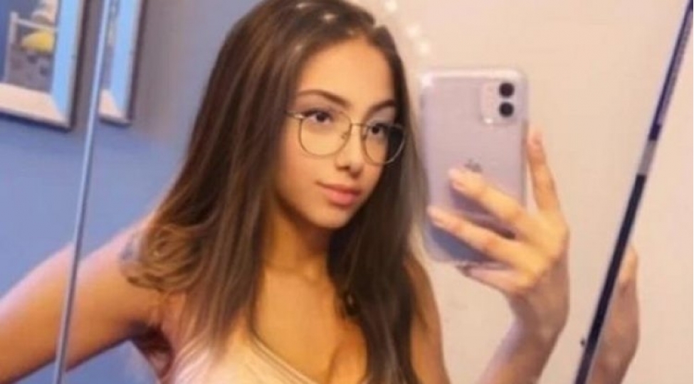 ishlenmish-alt-paltarini-satan-genc-qiz-10-min-manat-qazanir