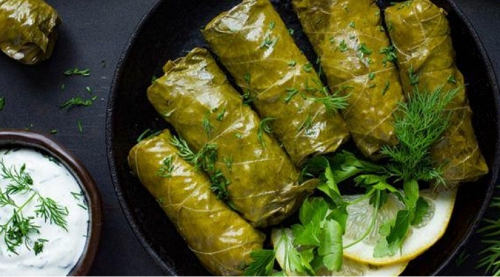 soganla-sarimsagi-birge-yemeyin-dolmaya-qatiq-vurmayin