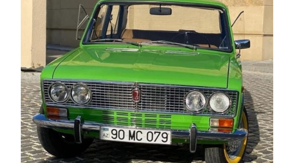 bakida-bu-mashin-12-min-manata-satilir-foto