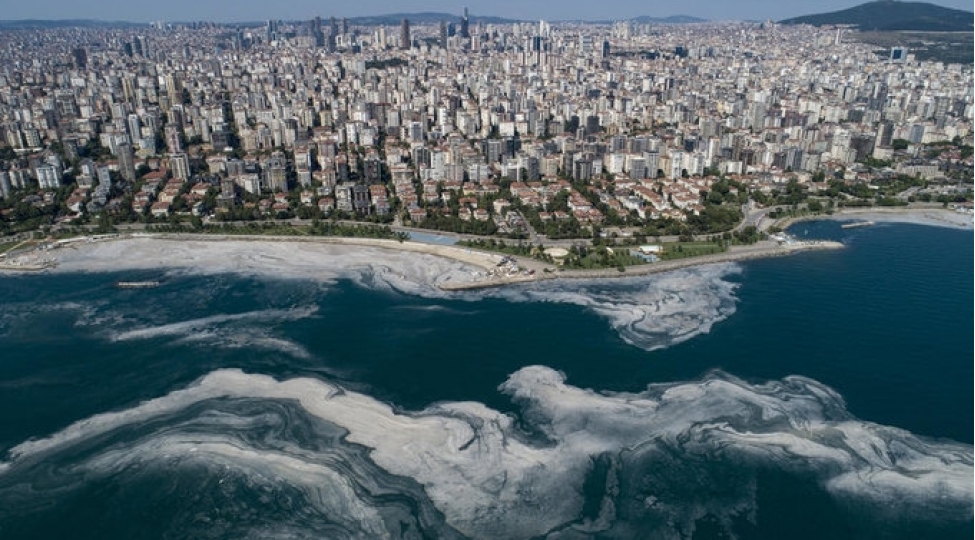 turkiyenin-mermere-denizi-tullantilardan-temizlenir-foto